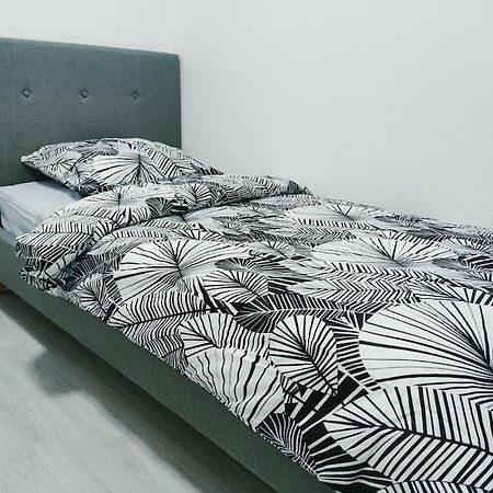 # Appartement Charmant 75 M2 Parking Gratuit 奥贝奈 外观 照片