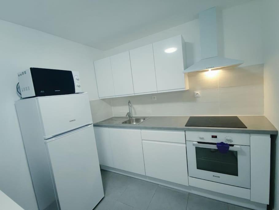 # Appartement Charmant 75 M2 Parking Gratuit 奥贝奈 外观 照片
