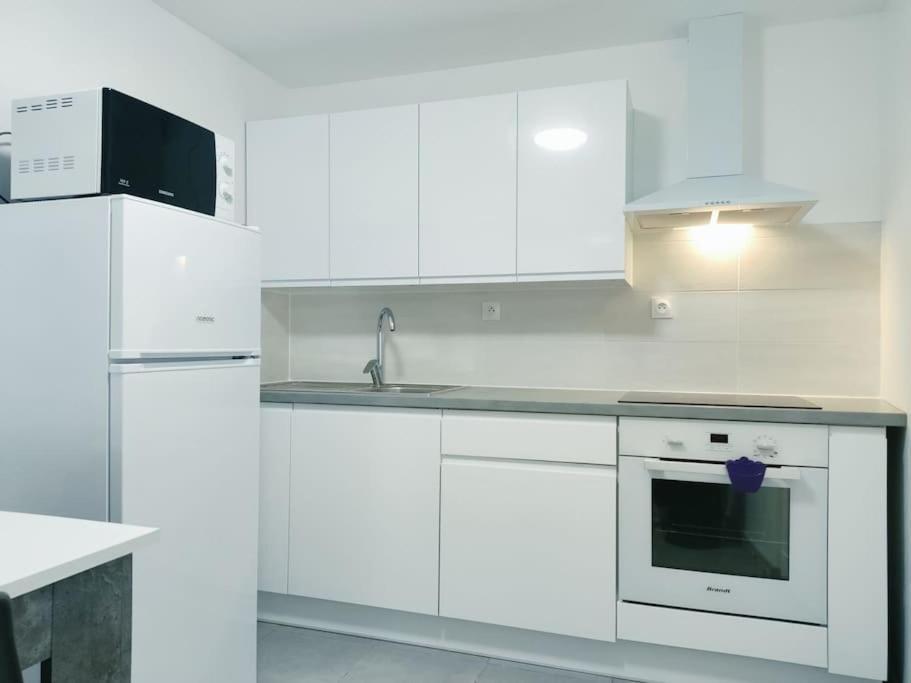 # Appartement Charmant 75 M2 Parking Gratuit 奥贝奈 外观 照片